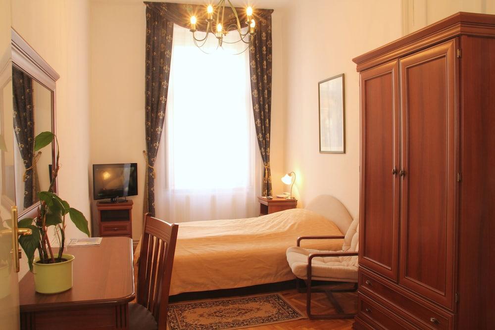 卡尔维之家酒店 布达佩斯 外观 照片